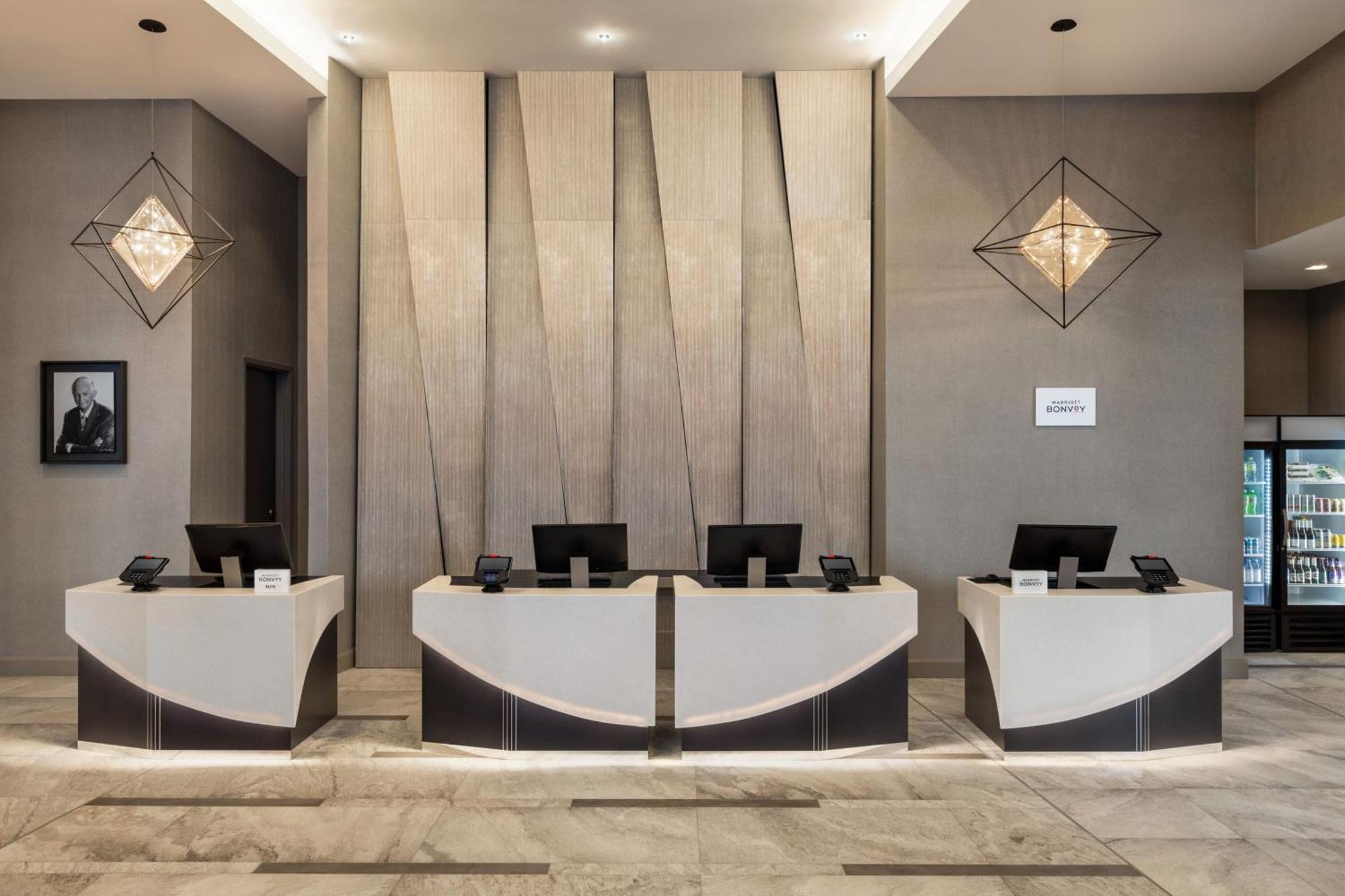 Marriott New York Jfk Airport Ξενοδοχείο Εξωτερικό φωτογραφία